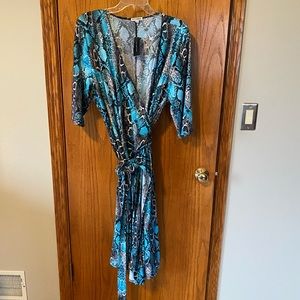 Kiyonna size 2 plus size (18/20) midi wrap dress NWT
